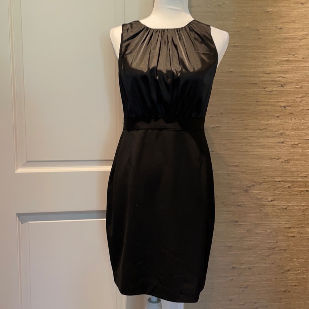 Tahari black mixed media dress size 4